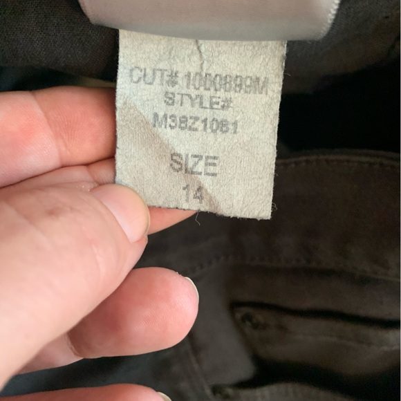 “Titanium Grey” Slim Leg “Sheri” Jeans  { NYDJ } - Picture 12 of 13